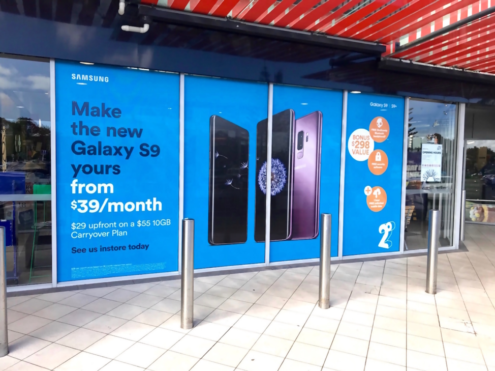 5 Examples of Indoor Mall Advertising - Doors